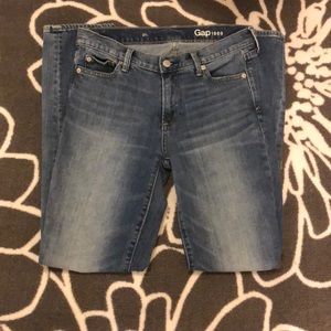 Gap medium wash skinny jeans